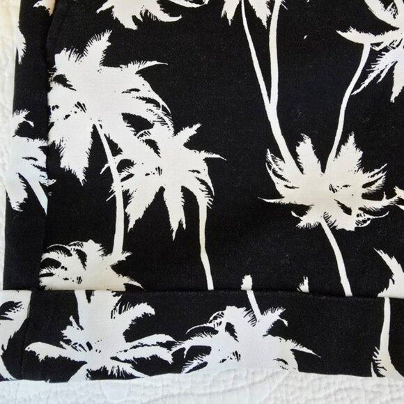 Apt. 9 Women's Shorts Size 4 Black White Palm Trees Pockets Tropical Vacation - Picture 12 of 13